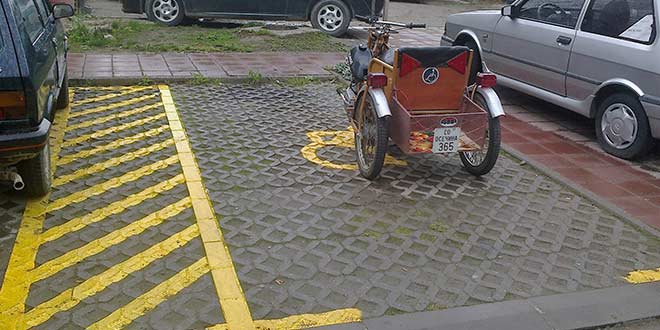 У Осечини и Пецкој: Паркинг за инвалиде